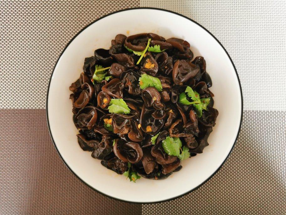 凉拌爽脆木耳