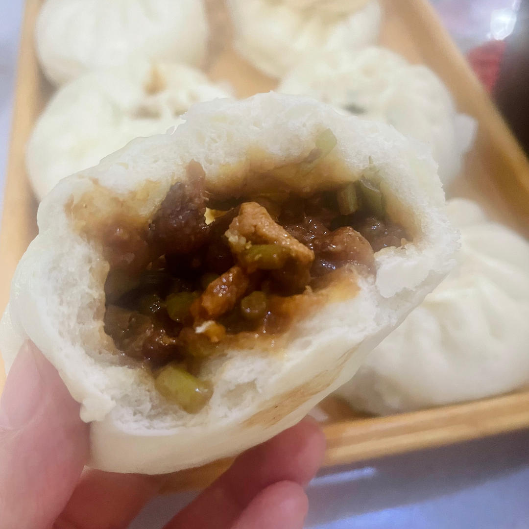 吐血推荐的韭苔虾爬子(皮皮虾)素包子