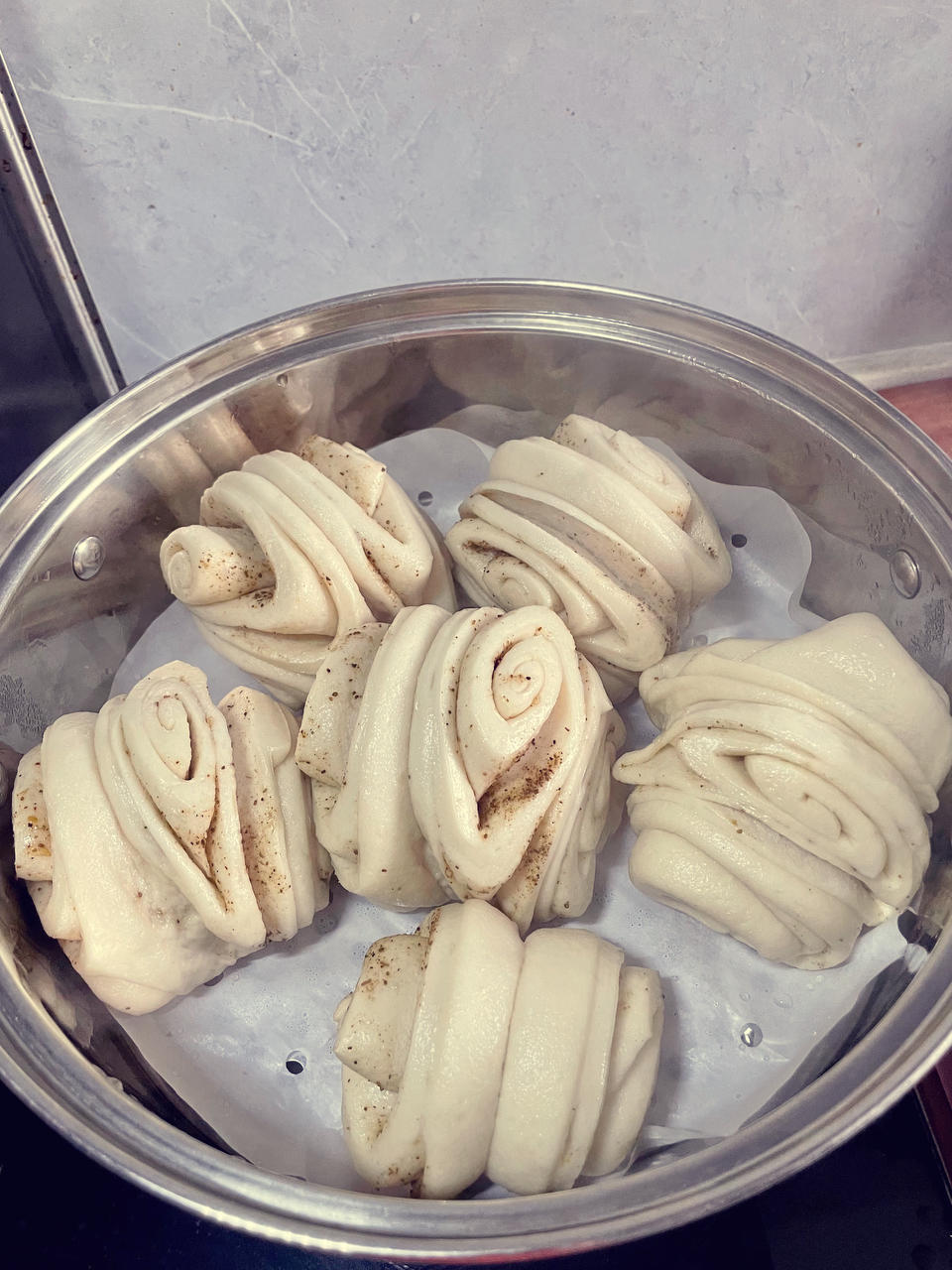 快手发面大花卷（含和面、揉面手法）