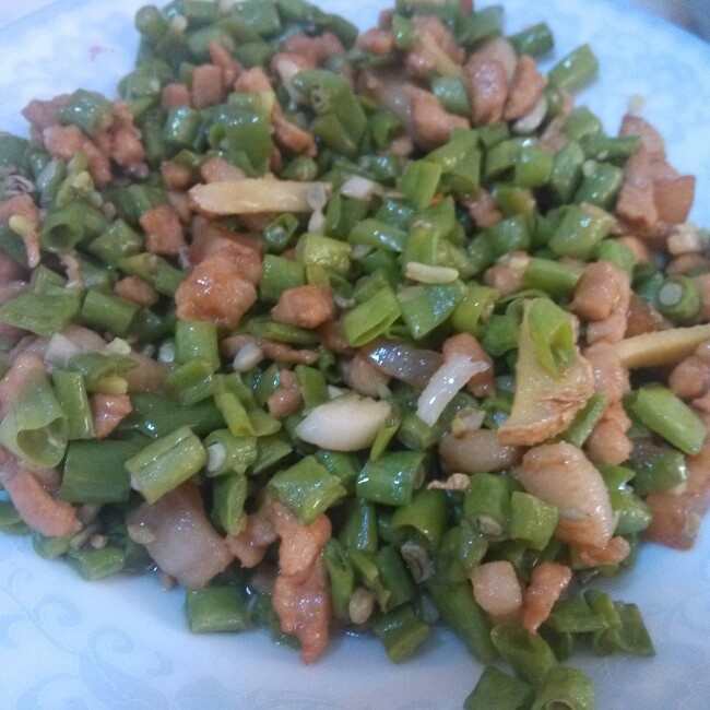 肉沫豆角下饭菜