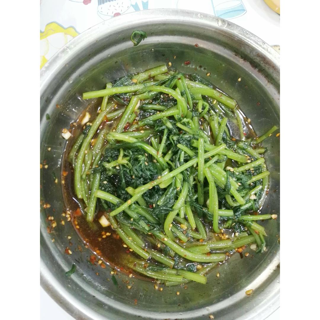 凉拌茼蒿