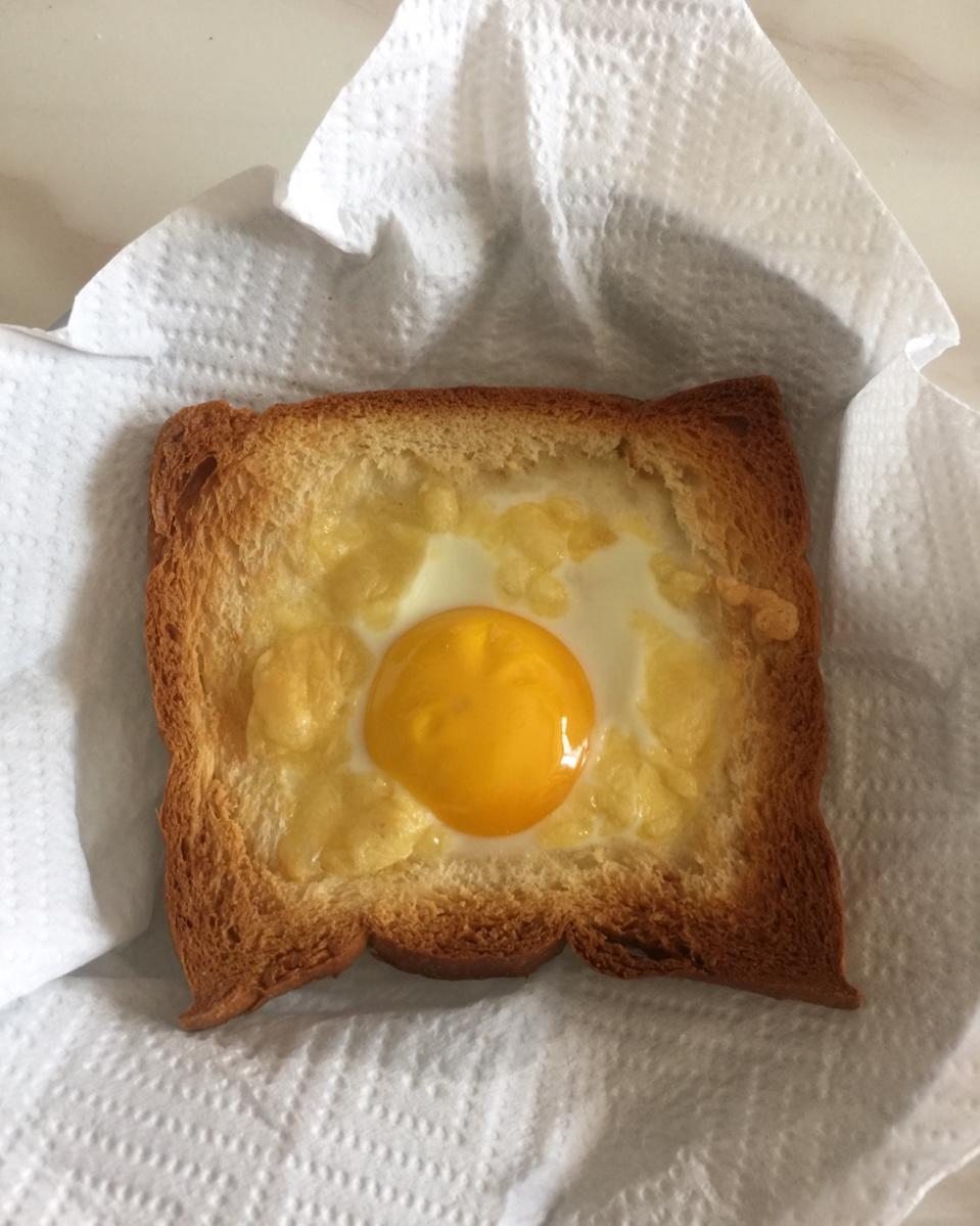 鸡蛋芝士烤吐司