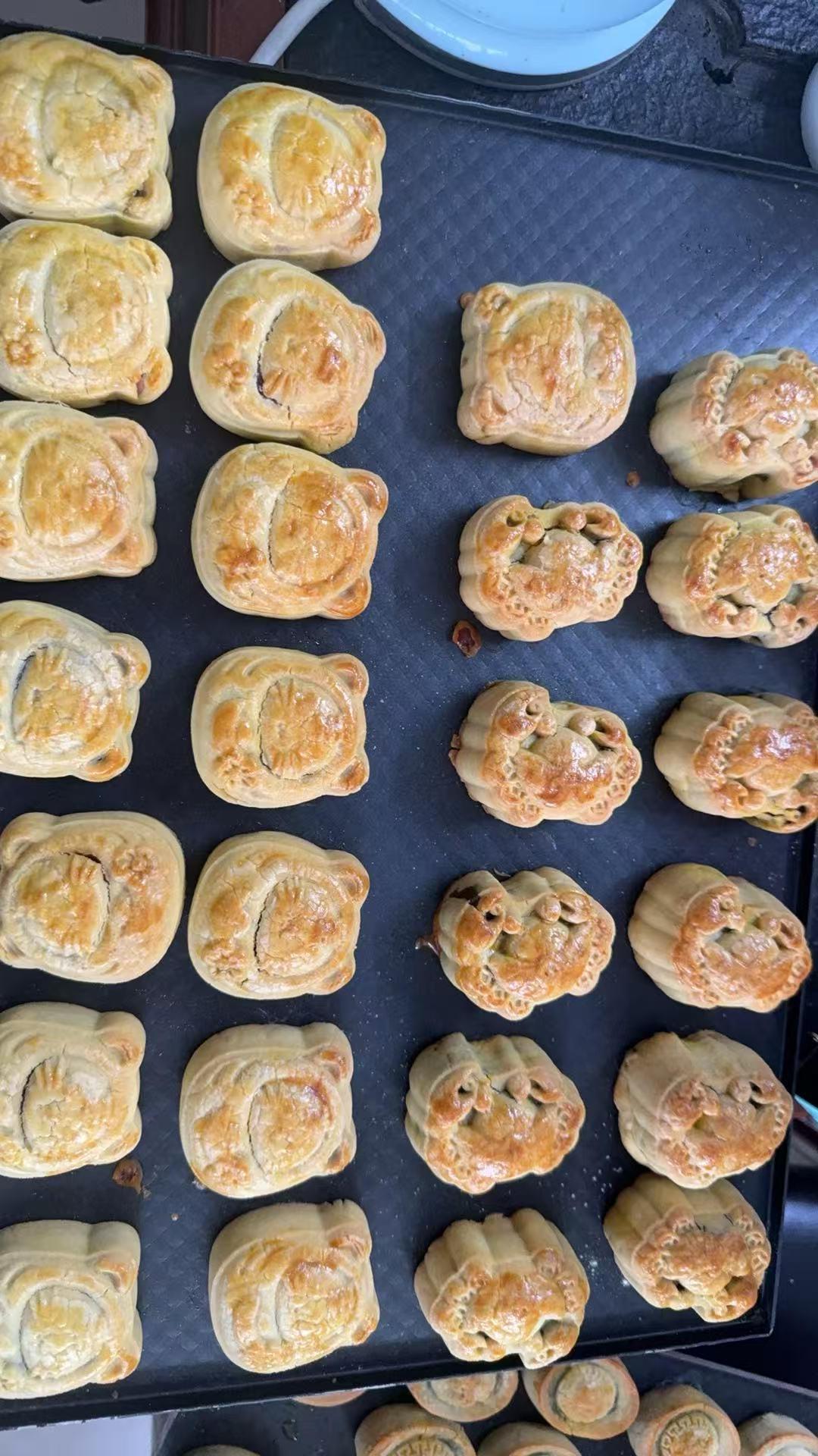 奶香酥皮月饼(好吃不腻)