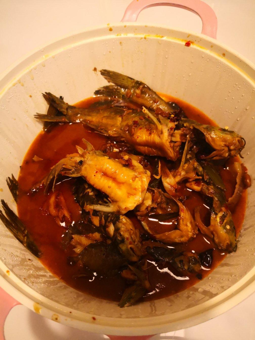川香辣酱烧黄辣丁