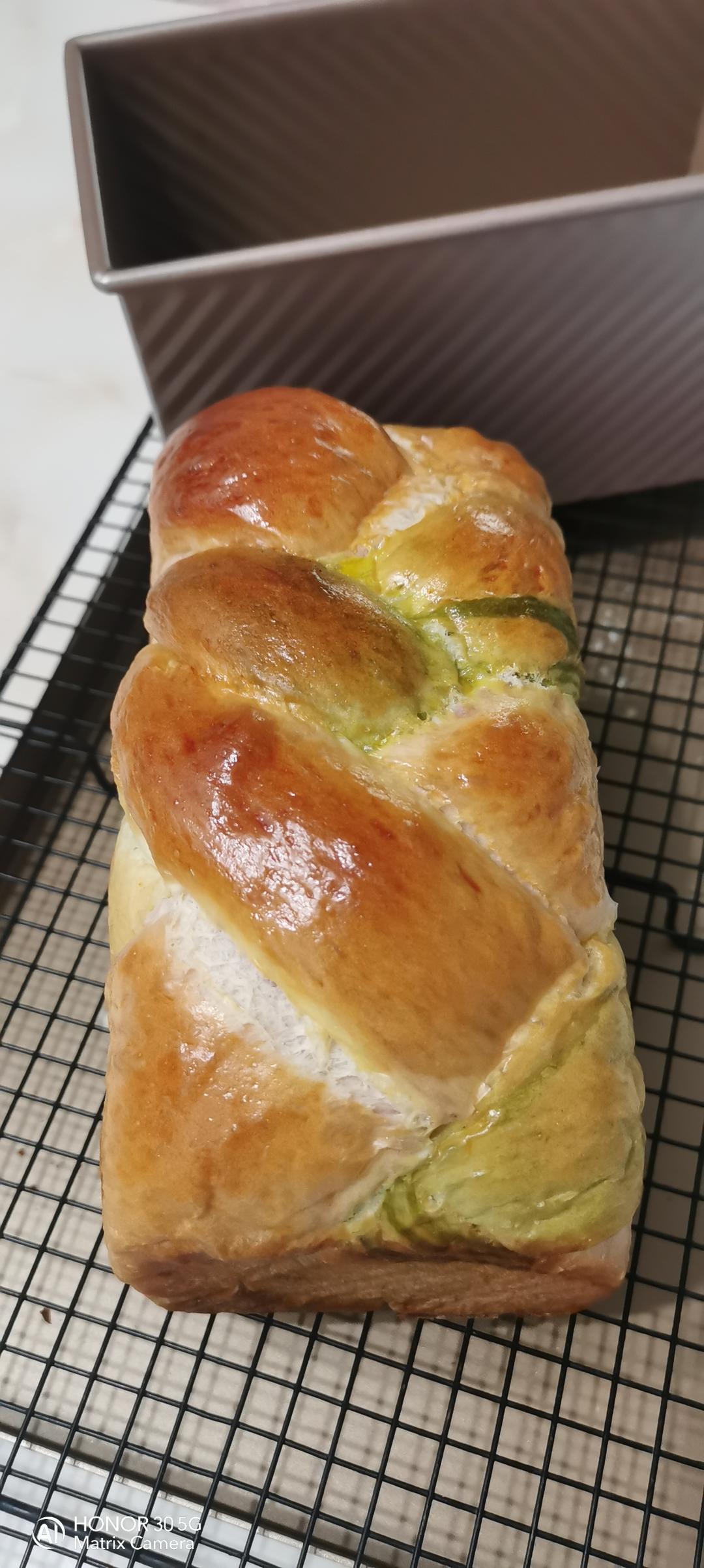 莫奈花园吐司｜附四股辫编法