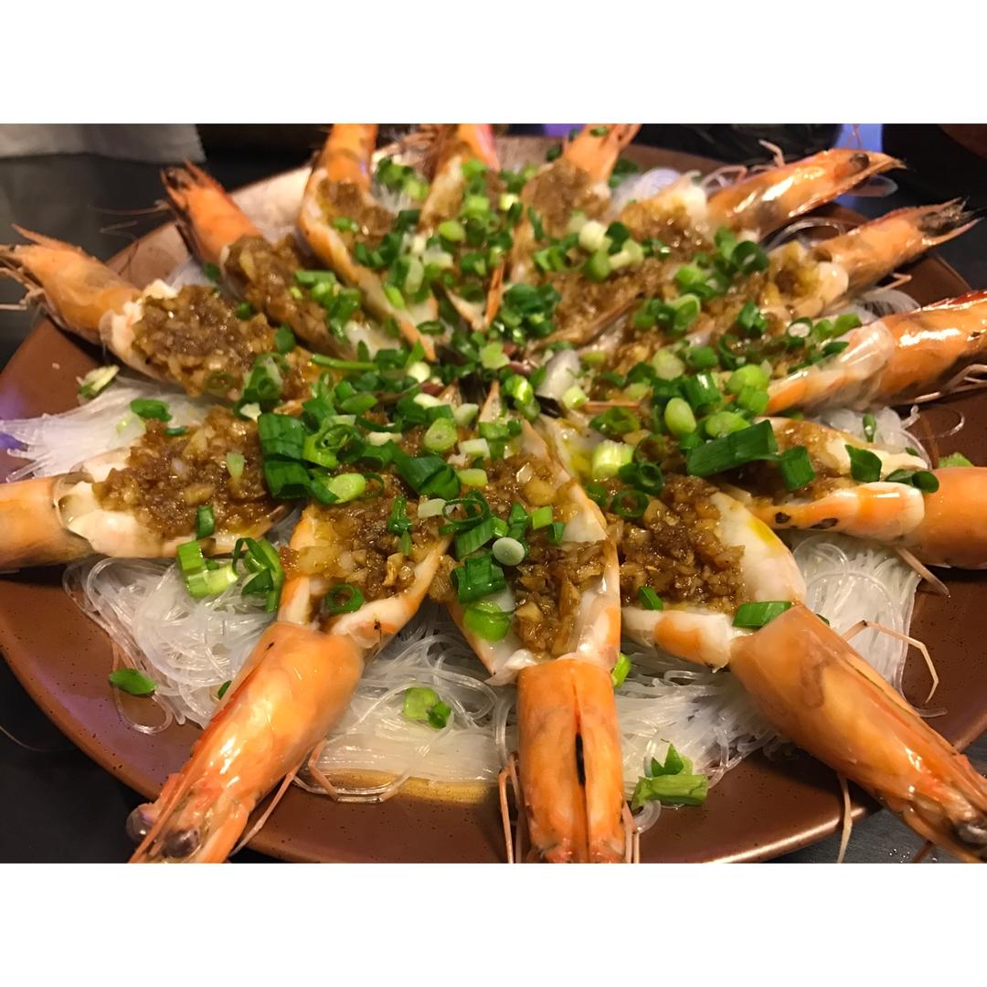 蒜蓉粉丝蒸大虾