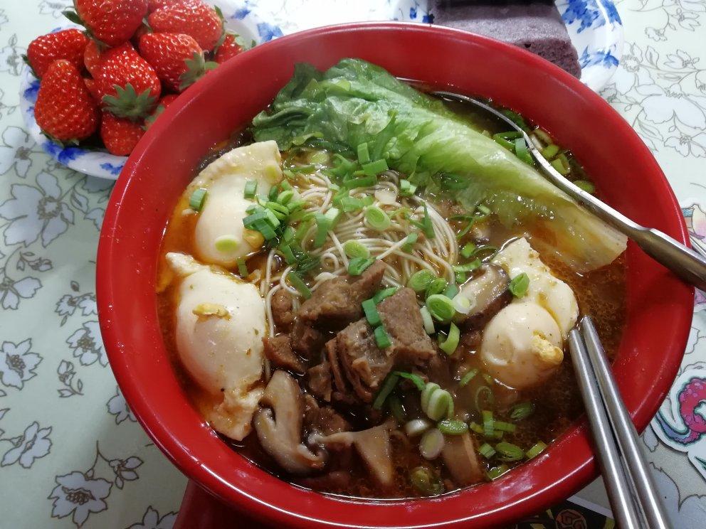沙茶牛肉煲