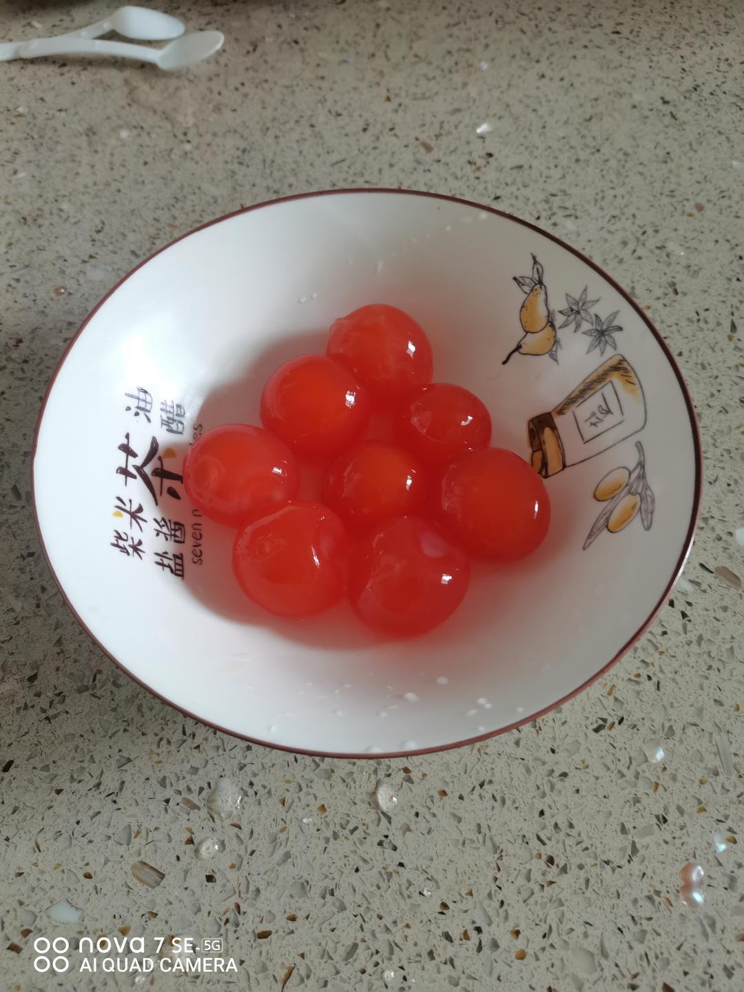 饱和盐水腌咸鸭蛋