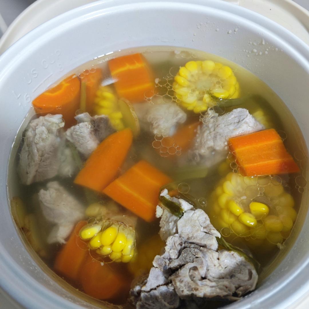 电饭煲排骨玉米汤的做法