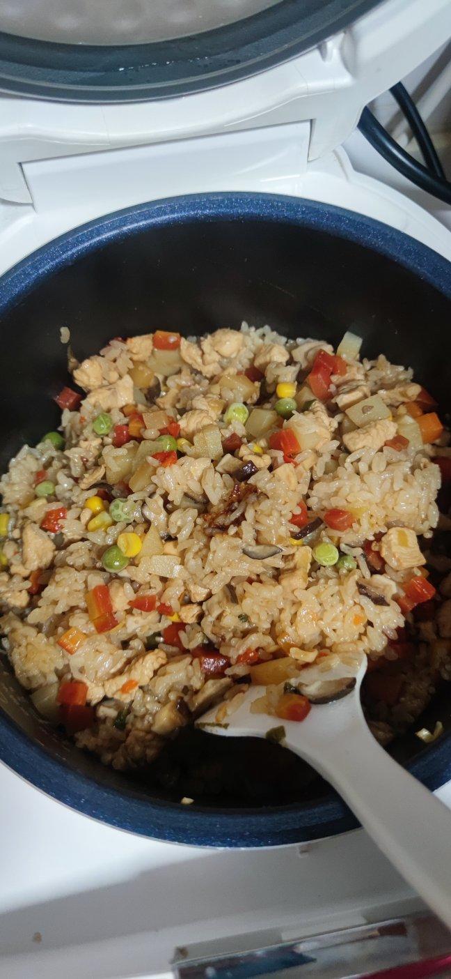 零失败电饭锅美食｜酱香鸡肉香菇焖饭