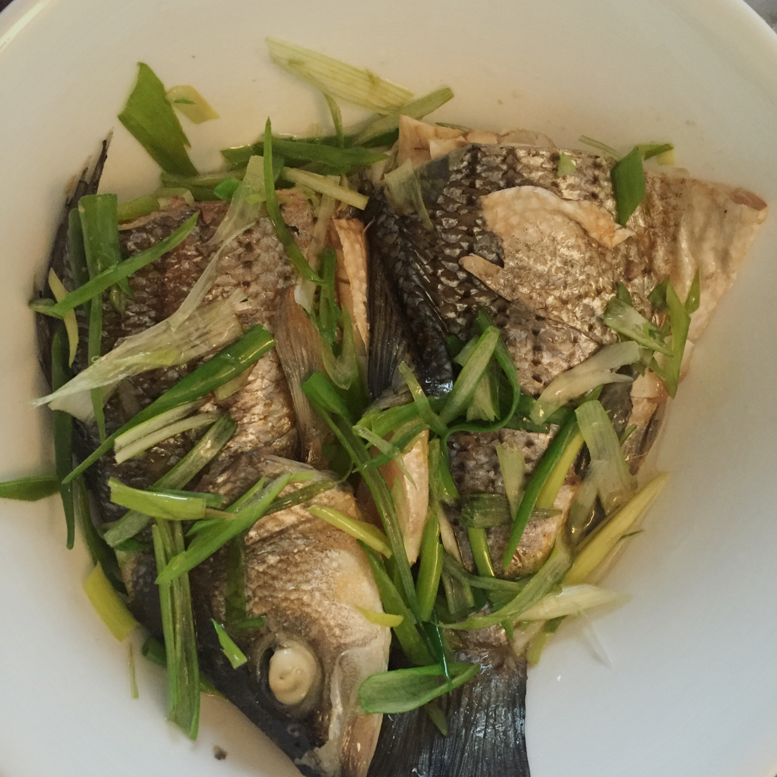 蒸鲈鱼