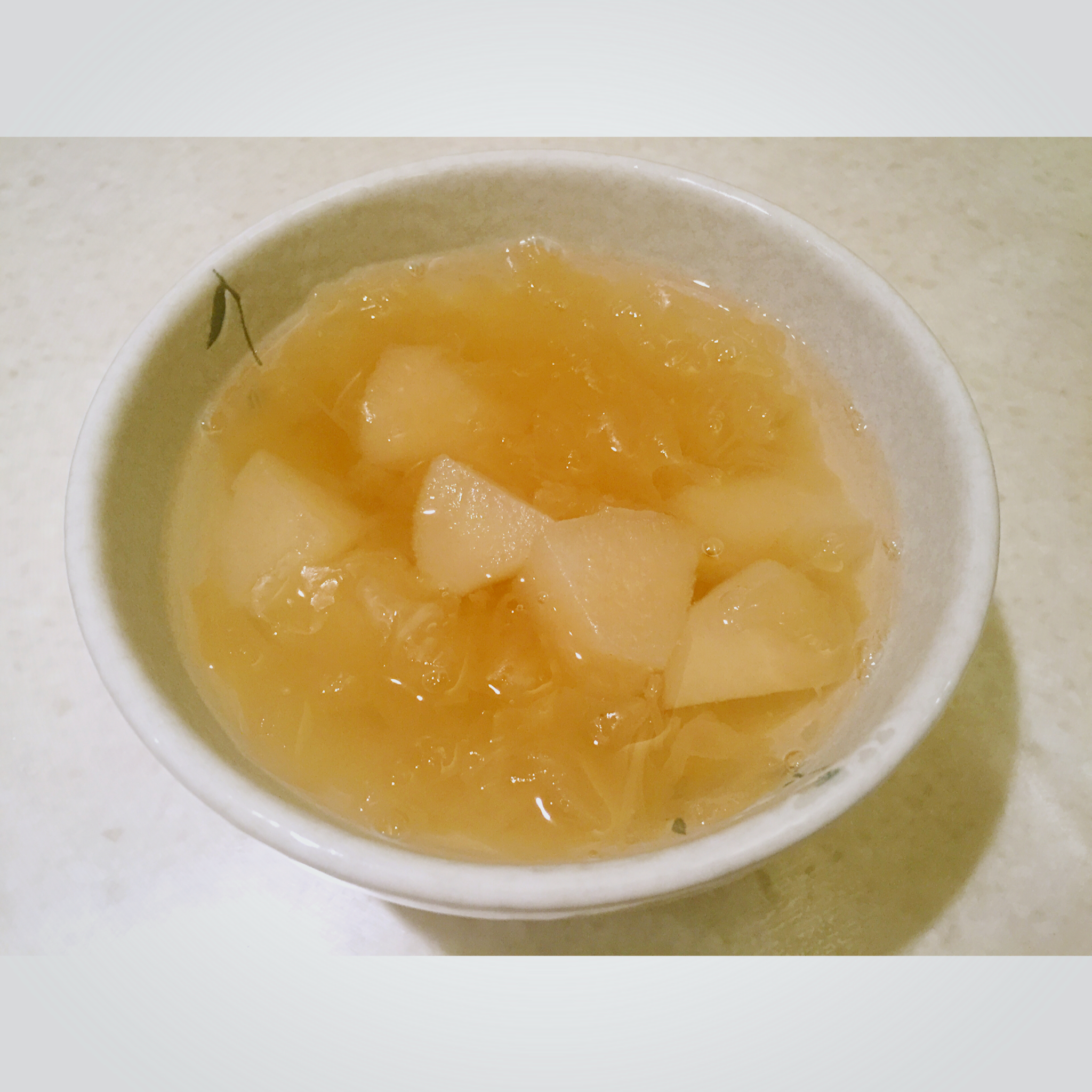 冰糖银耳雪梨汤