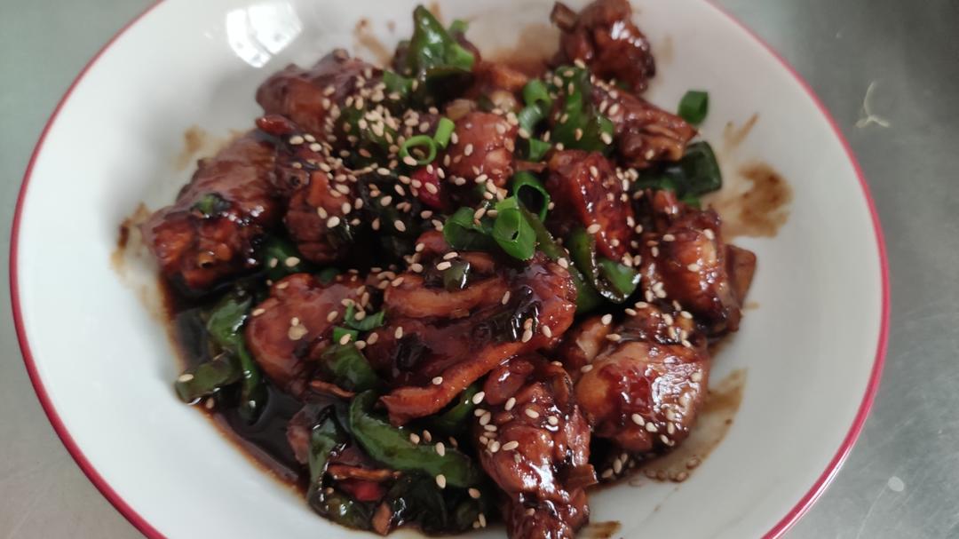 妈妈家的味道，吃了停不下来的红烧鸡翅