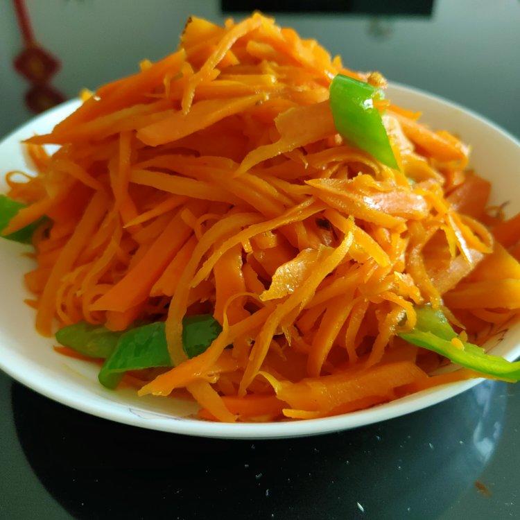 香炒胡萝卜丝（勾氏私房菜）