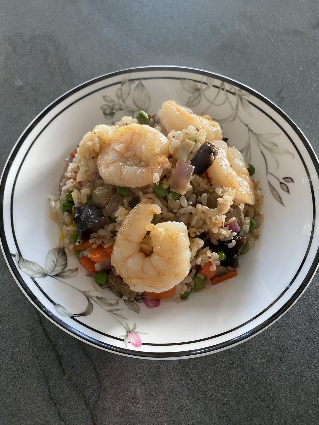 鹅肝虾仁辽参炒饭的做法