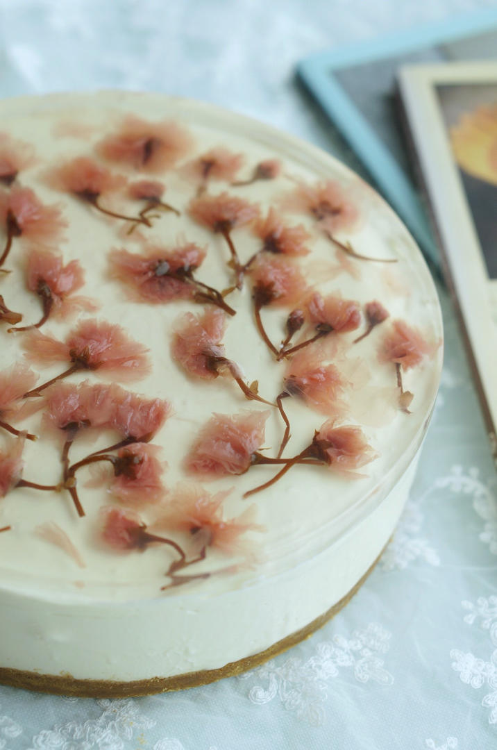 颜值爆表的樱花慕斯。（6寸圆模）