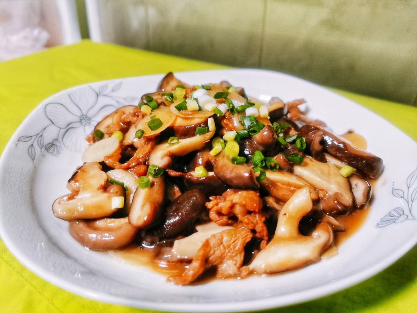 蘑菇炒肉丝