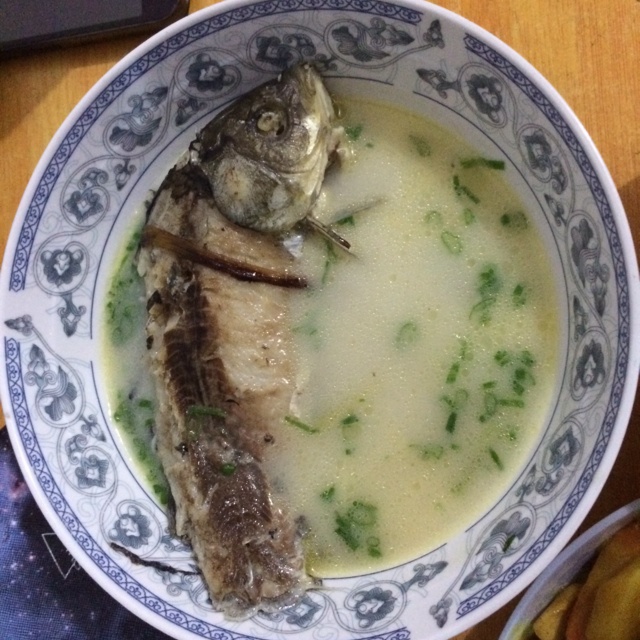 浓白鲫鱼汤