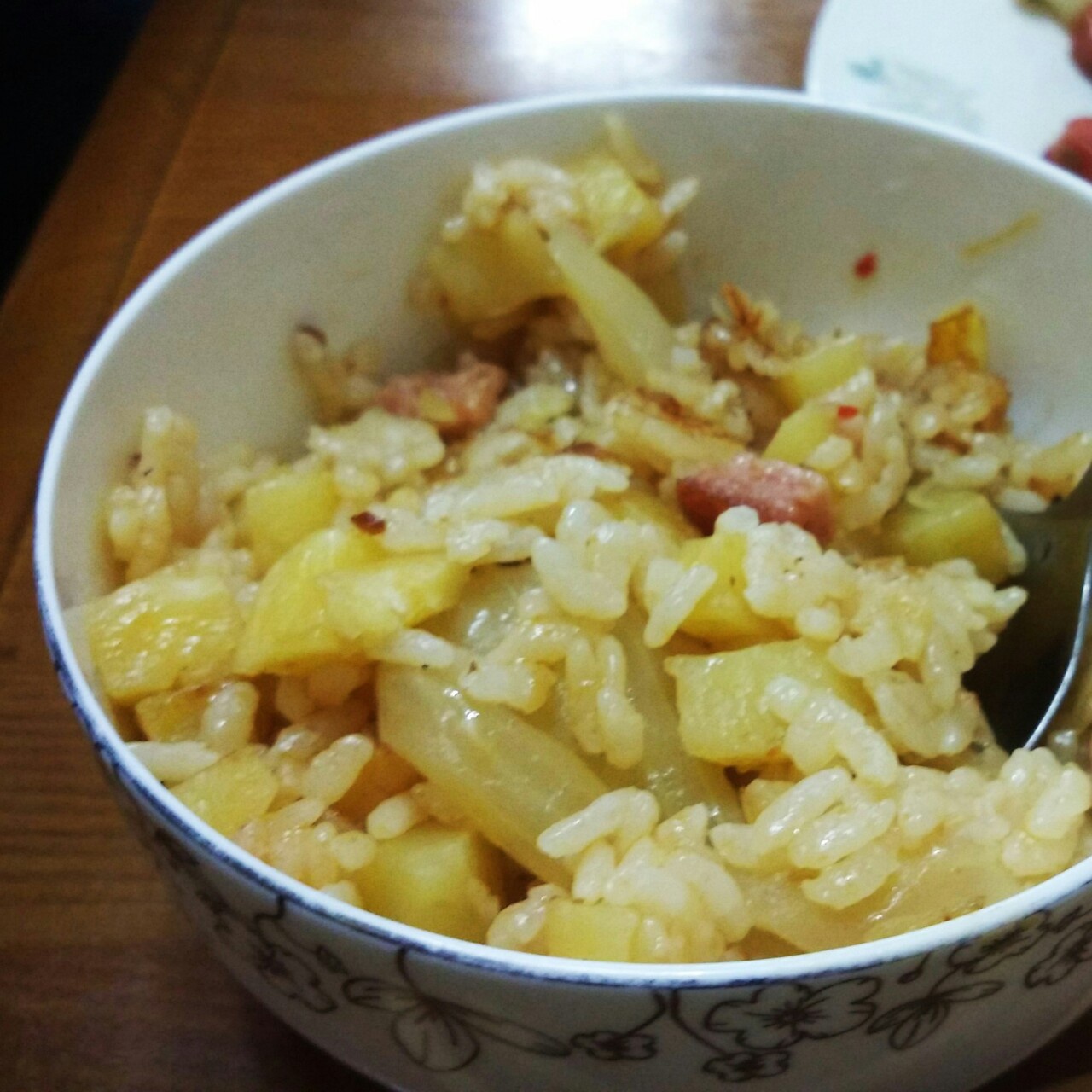 香肠土豆焖饭【一人也要吃好版】