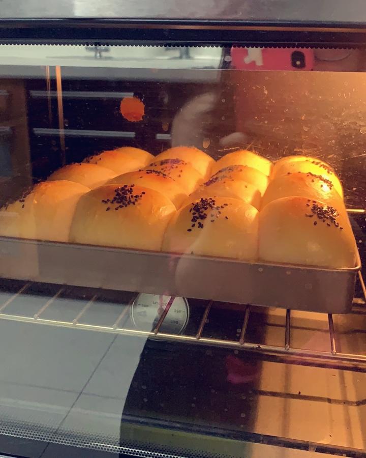 酸奶奶油鸡蛋吐司