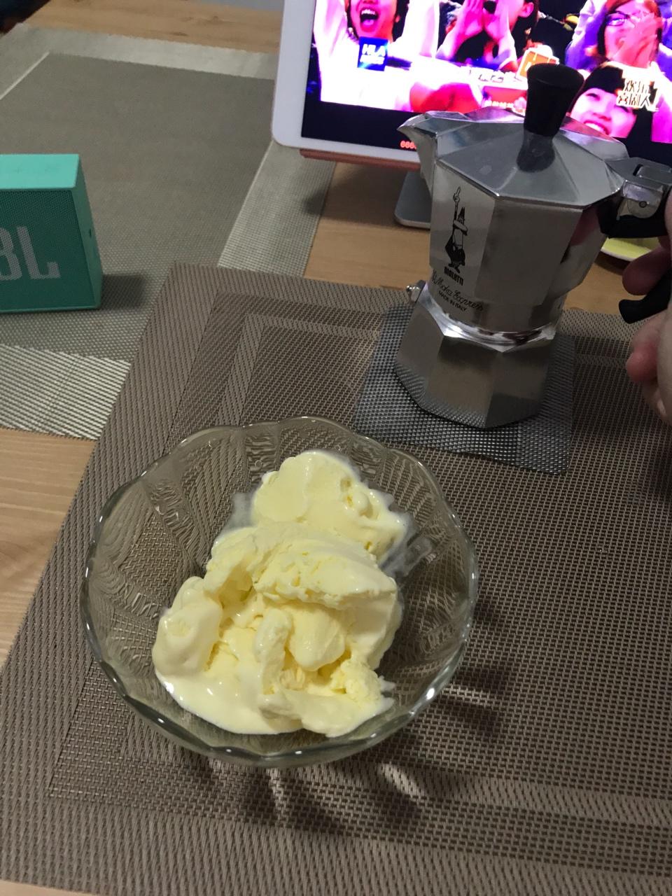 阿芙佳朵--冰淇淋与浓缩咖啡的邂逅