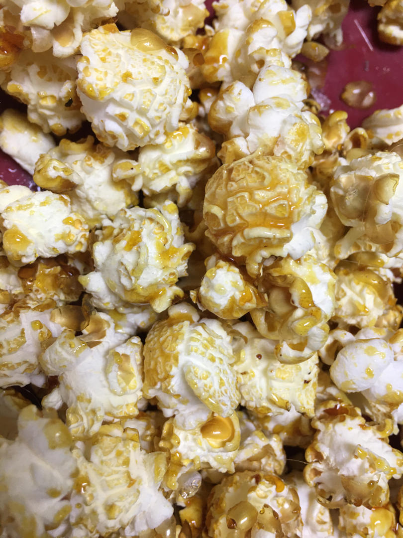 爆米花来了！！！超级简单易上手的焦糖/巧克力爆米花