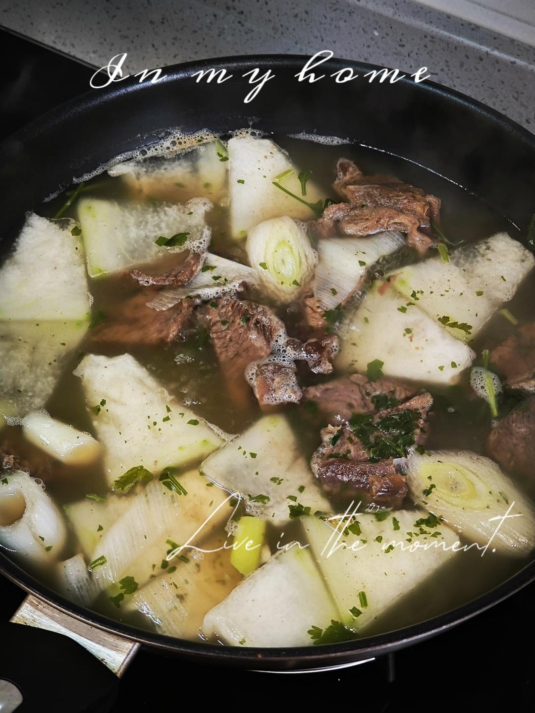 以后你要是想吃冬瓜炖牛肉，你就像我这么做，汤鲜味美肉质鲜嫩，而且做法简单