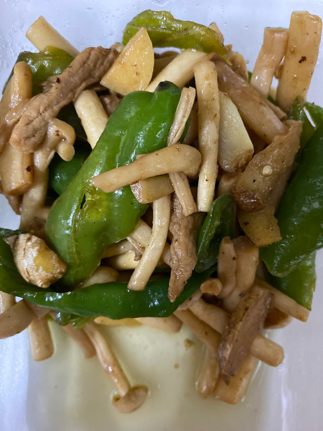 光盘神器海鲜菇炒青椒