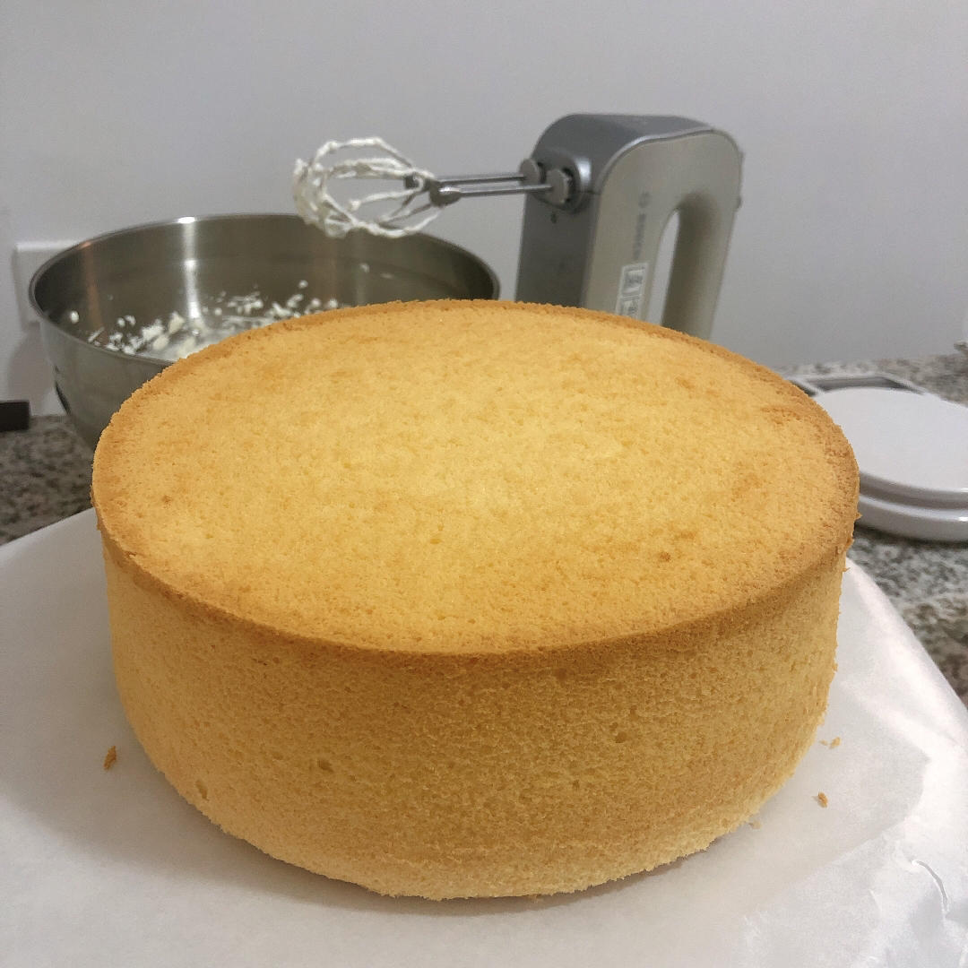 戚风蛋糕胚（方子是两个4寸加高或者一个普通6寸）