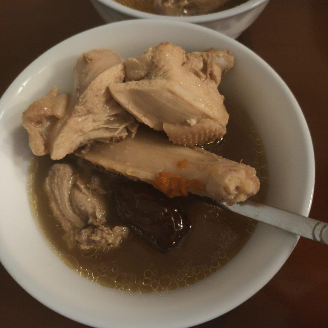 四季椰子鸡汤