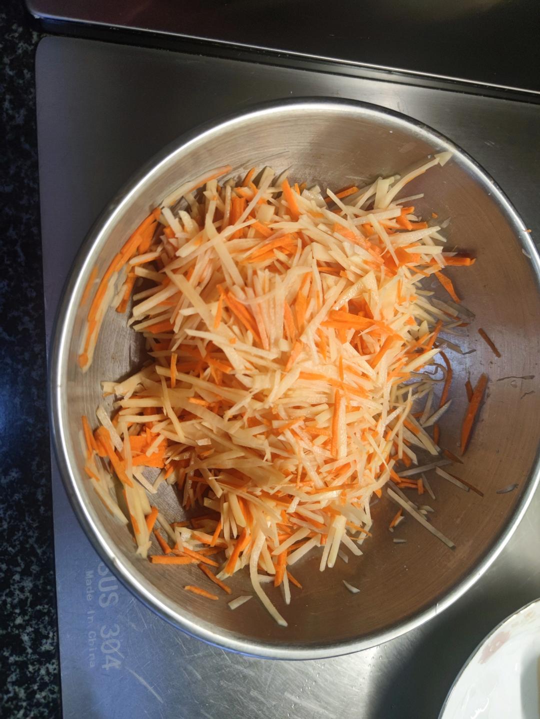 土豆饼(土豆胡萝卜丝饼)