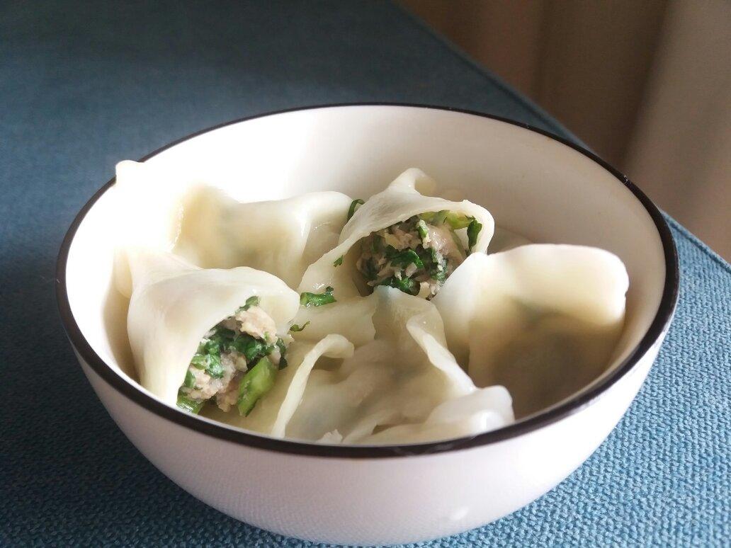 茼蒿鲜肉水饺
