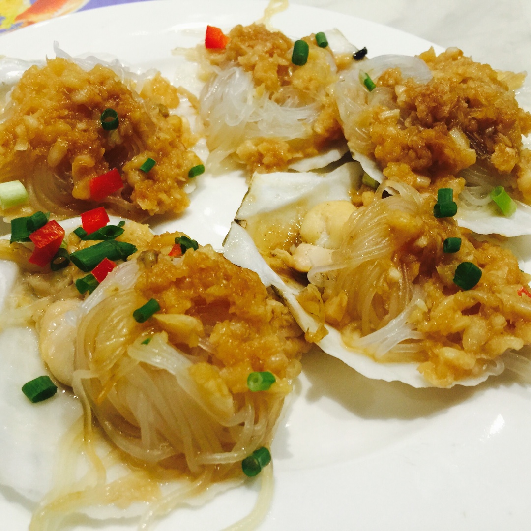 蒜蓉粉丝蒸扇贝