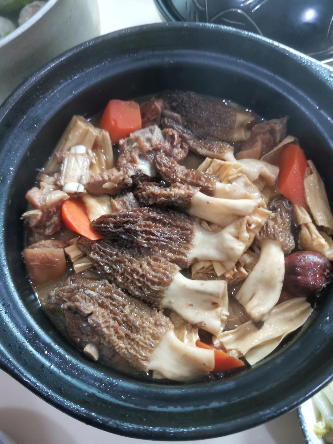 广味腐竹羊肉煲