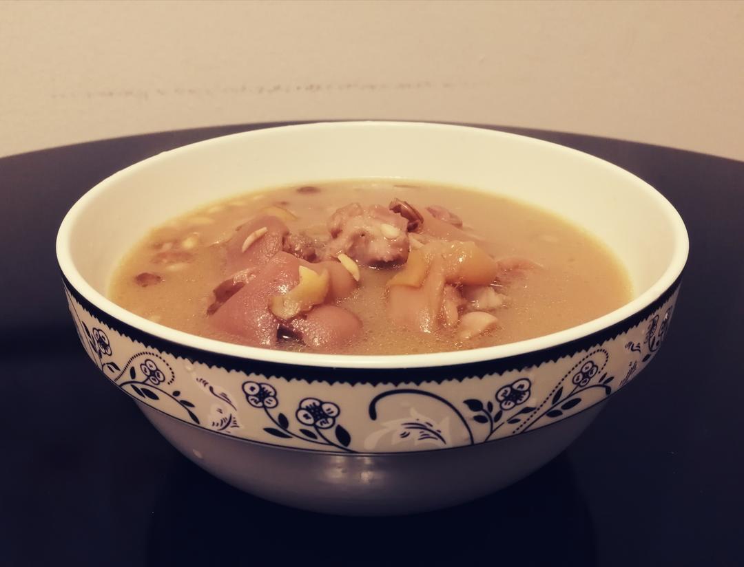 雪豆炖猪蹄——出白汤的关键所在