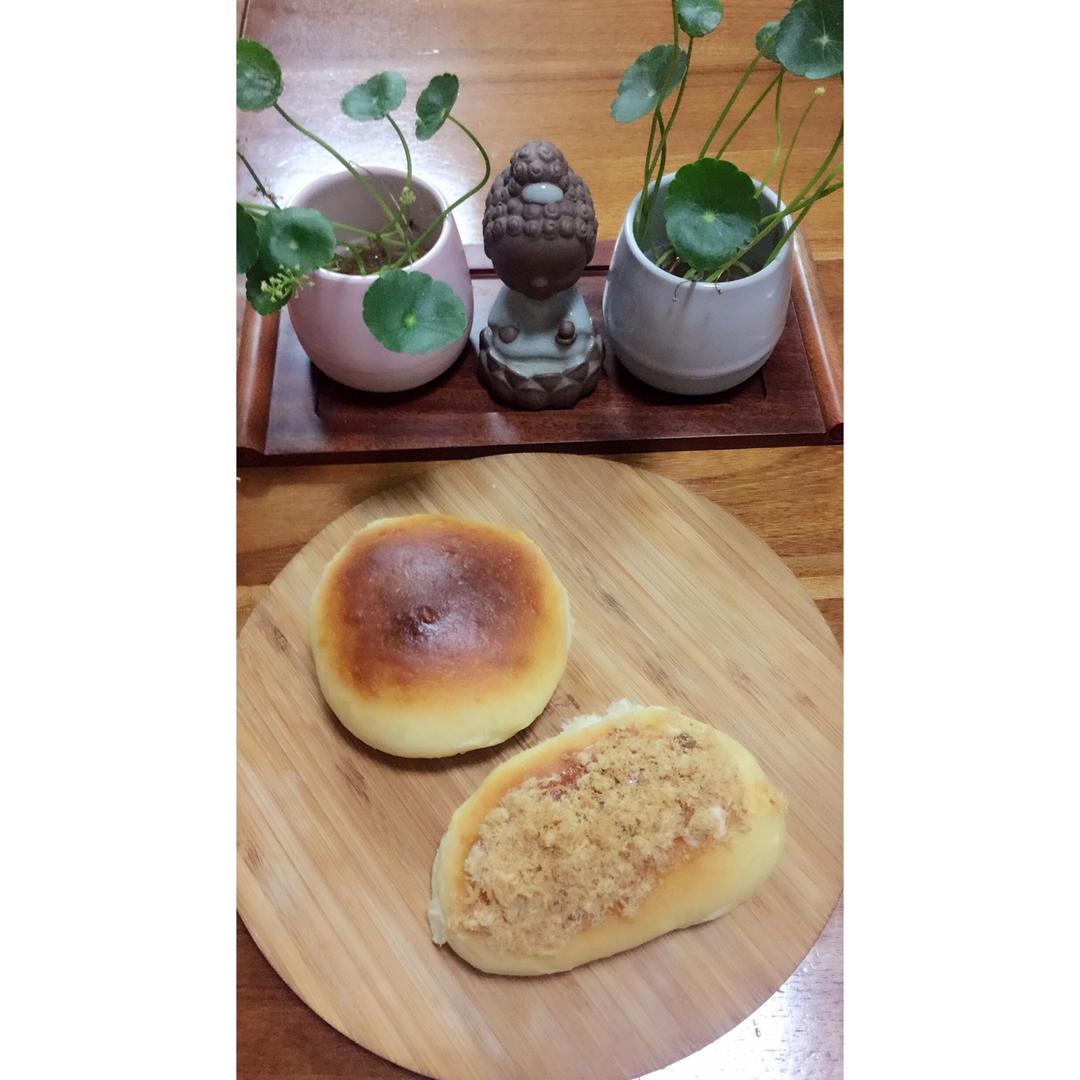 里松外松肉松面包