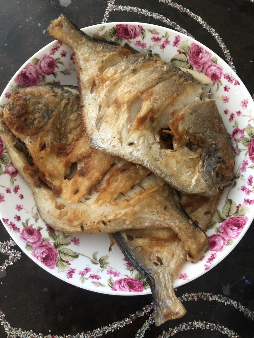 极简极美味——盐煎金鲳鱼