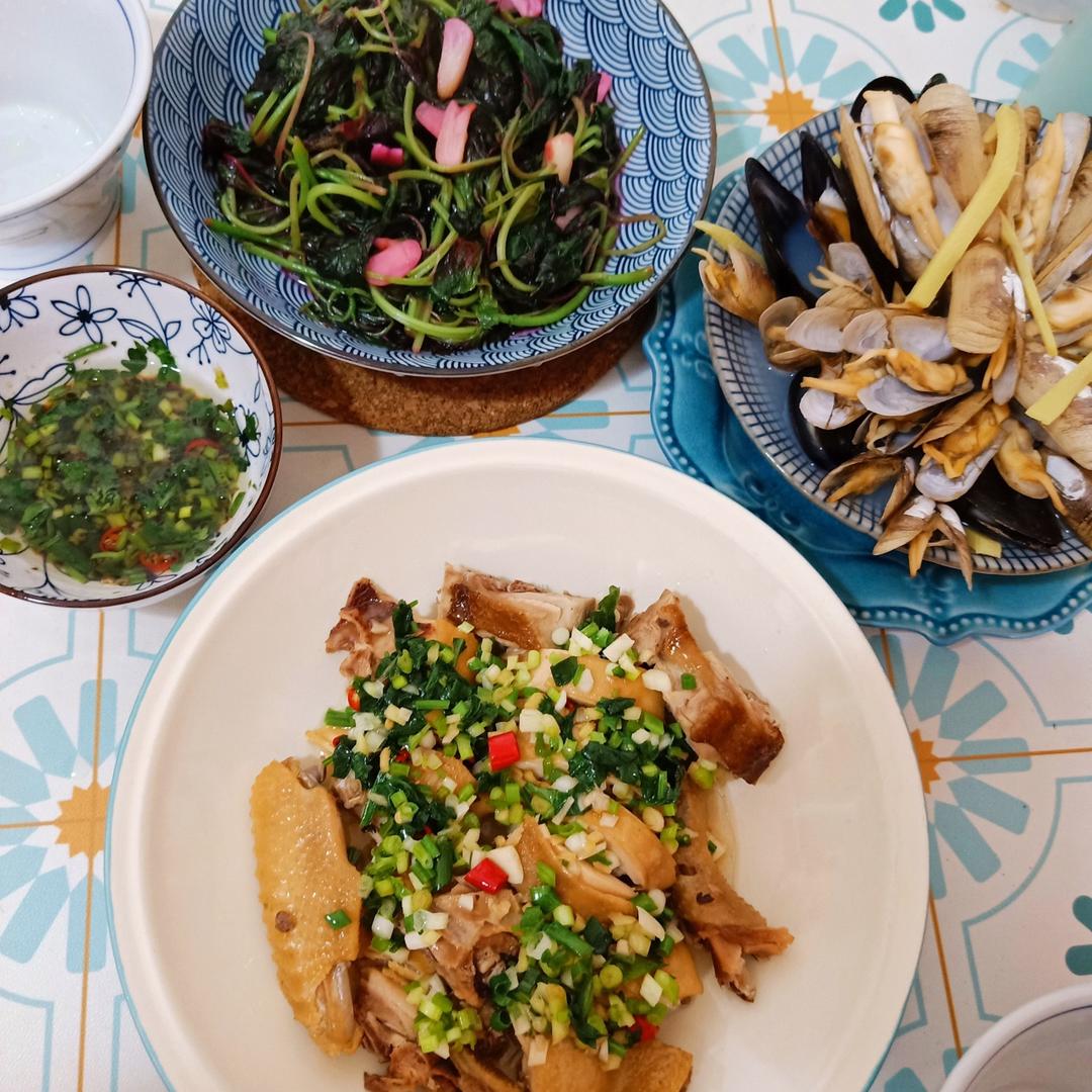 广东名菜隔水蒸鸡做法，皮脆肉香，原滋原味，比白切鸡还好吃