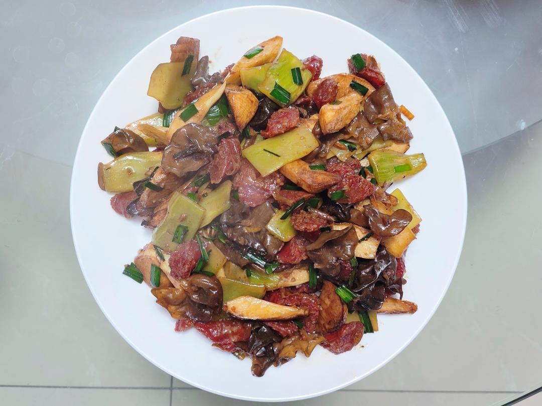 ㊙️腊味‼️冬笋莴苣炒腊肠‼️美味家常