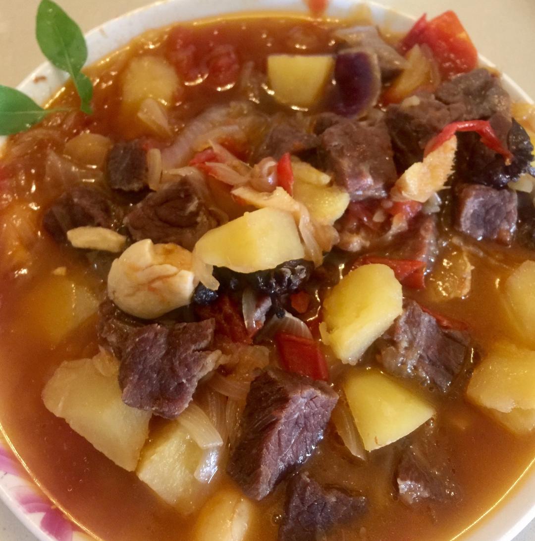 红烧牛肉土豆 （独家秘制）