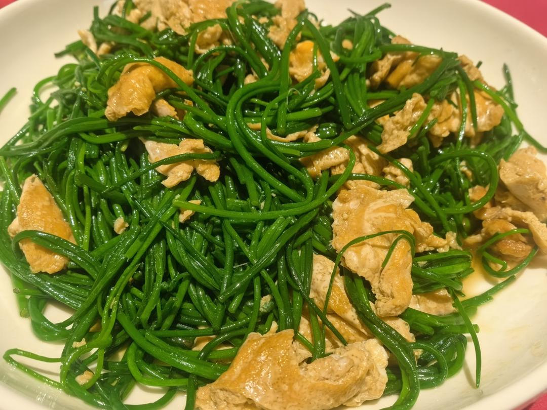 沙葱炒鸡蛋