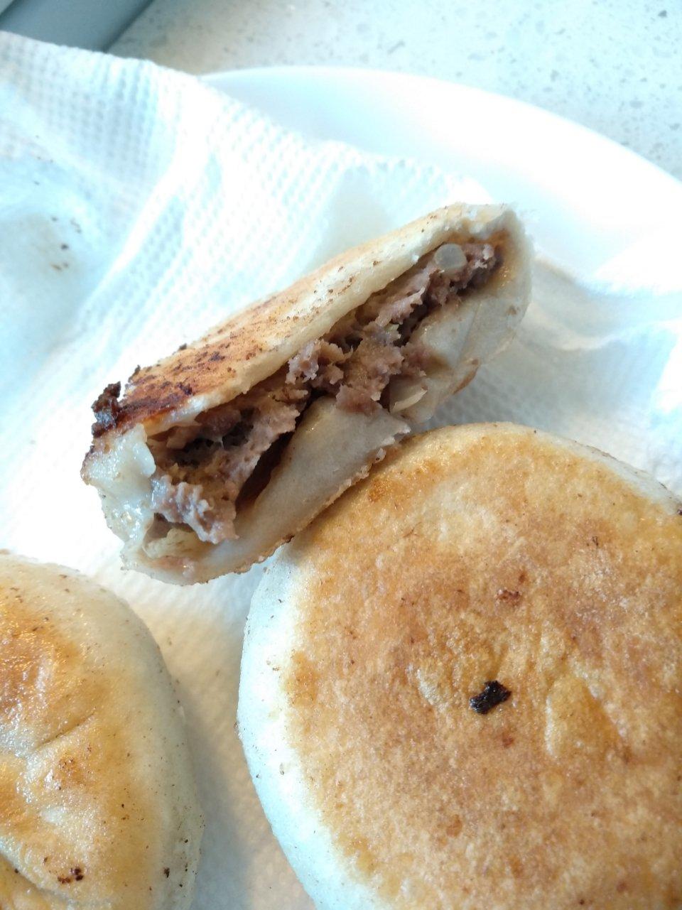 牛肉馅饼(附超详尽步骤图,从牛肉馅料调拌,到和面,更有海量馅饼包法图)