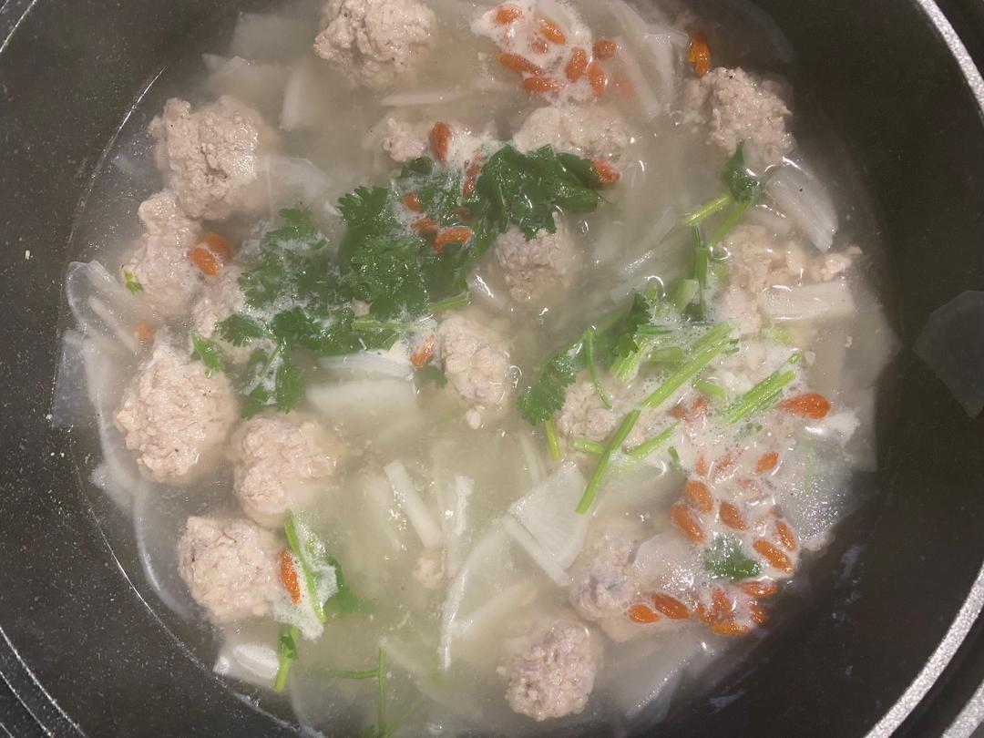 萝卜丸子汤的做法