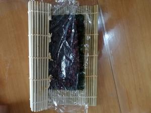 黑米寿司卷的做法 步骤6