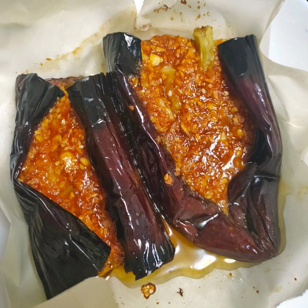 空气炸锅超简单的爆香蒜蓉烤茄子