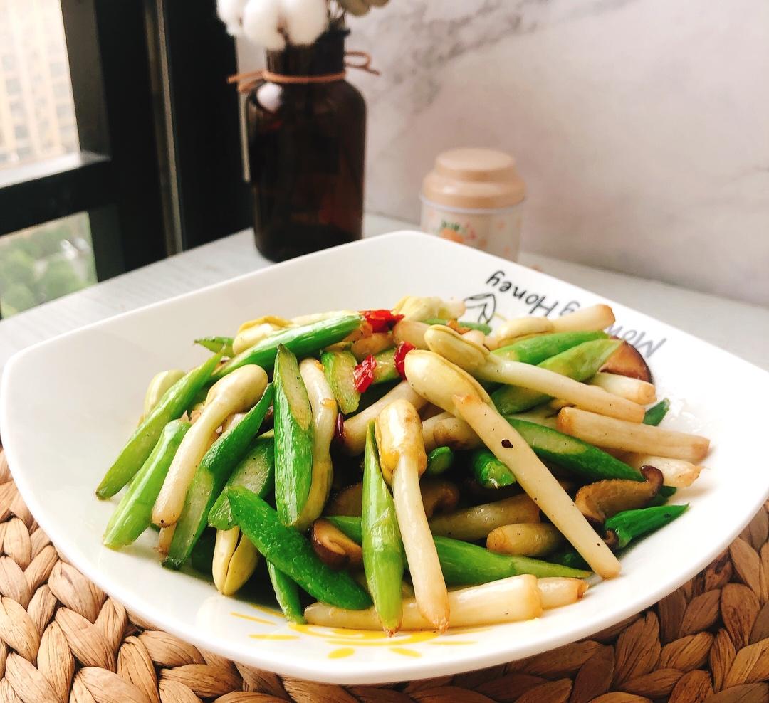 漫天雪儿做的干煸花生苗