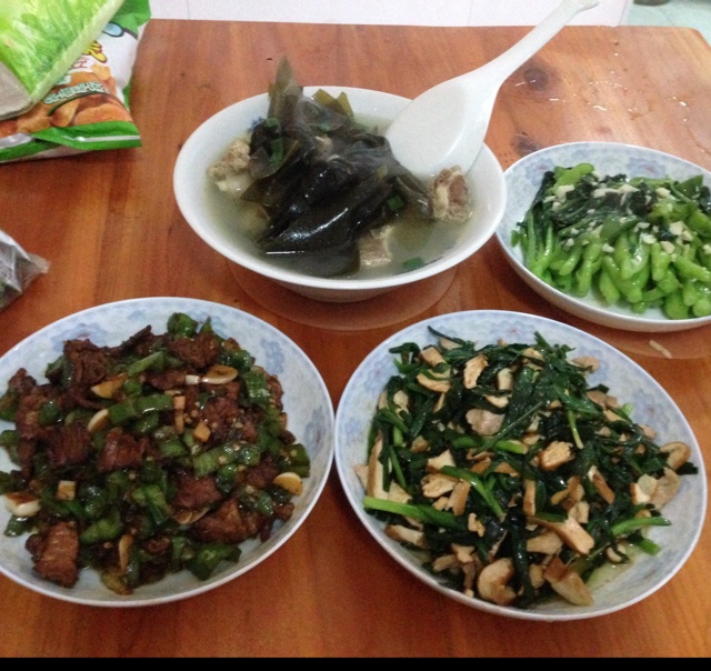 午餐•2014年4月28日