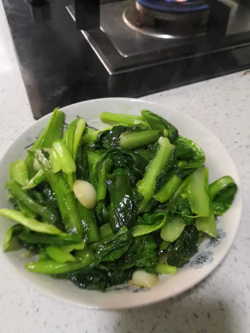 素炒小白菜（标准的减肥菜）的做法