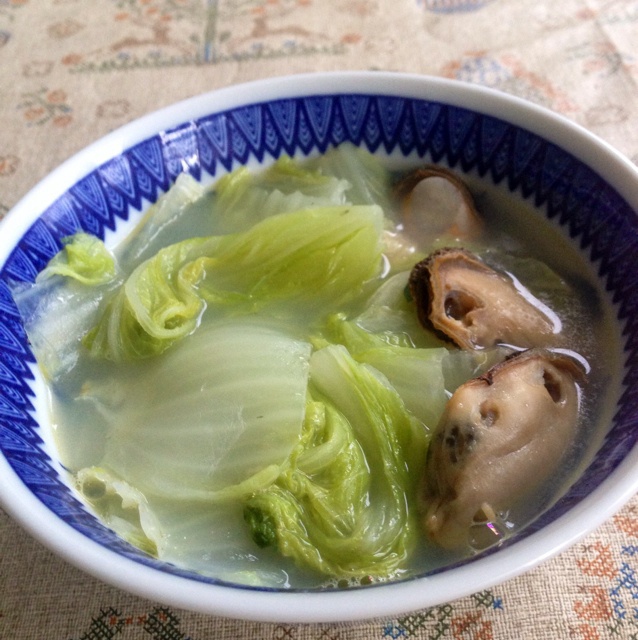 白菜牡蛎汤图片