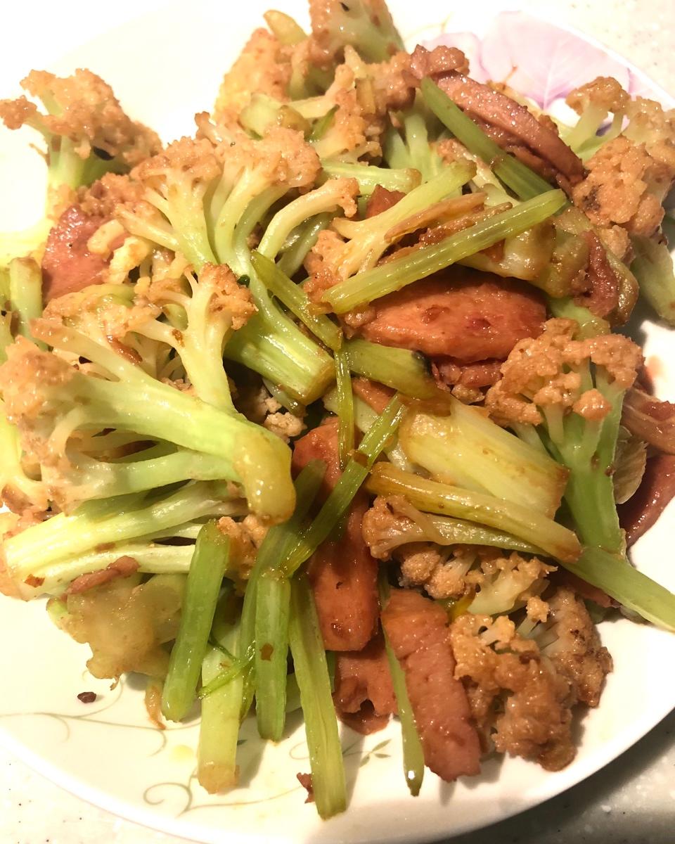 老丁的私房菜-干锅花菜